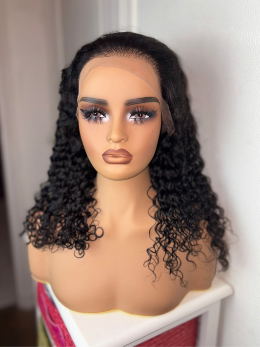 Perruque Deep Wave 16" Lace 13x6 en cheveux naturels avec dentelle HD