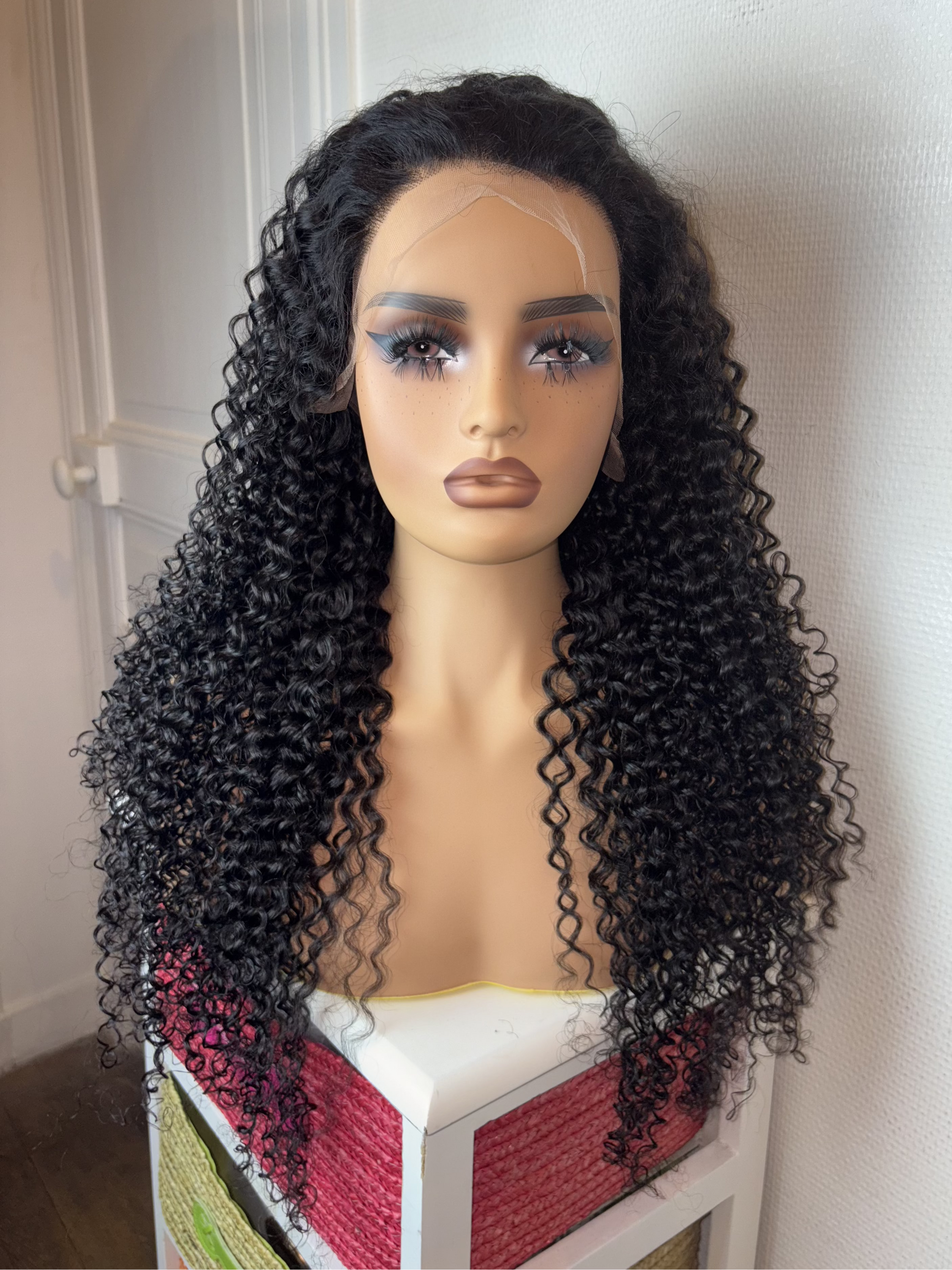 perruque Jerry Curl 13x6 – Perruque bouclée avec dentelle HD 26 pouces