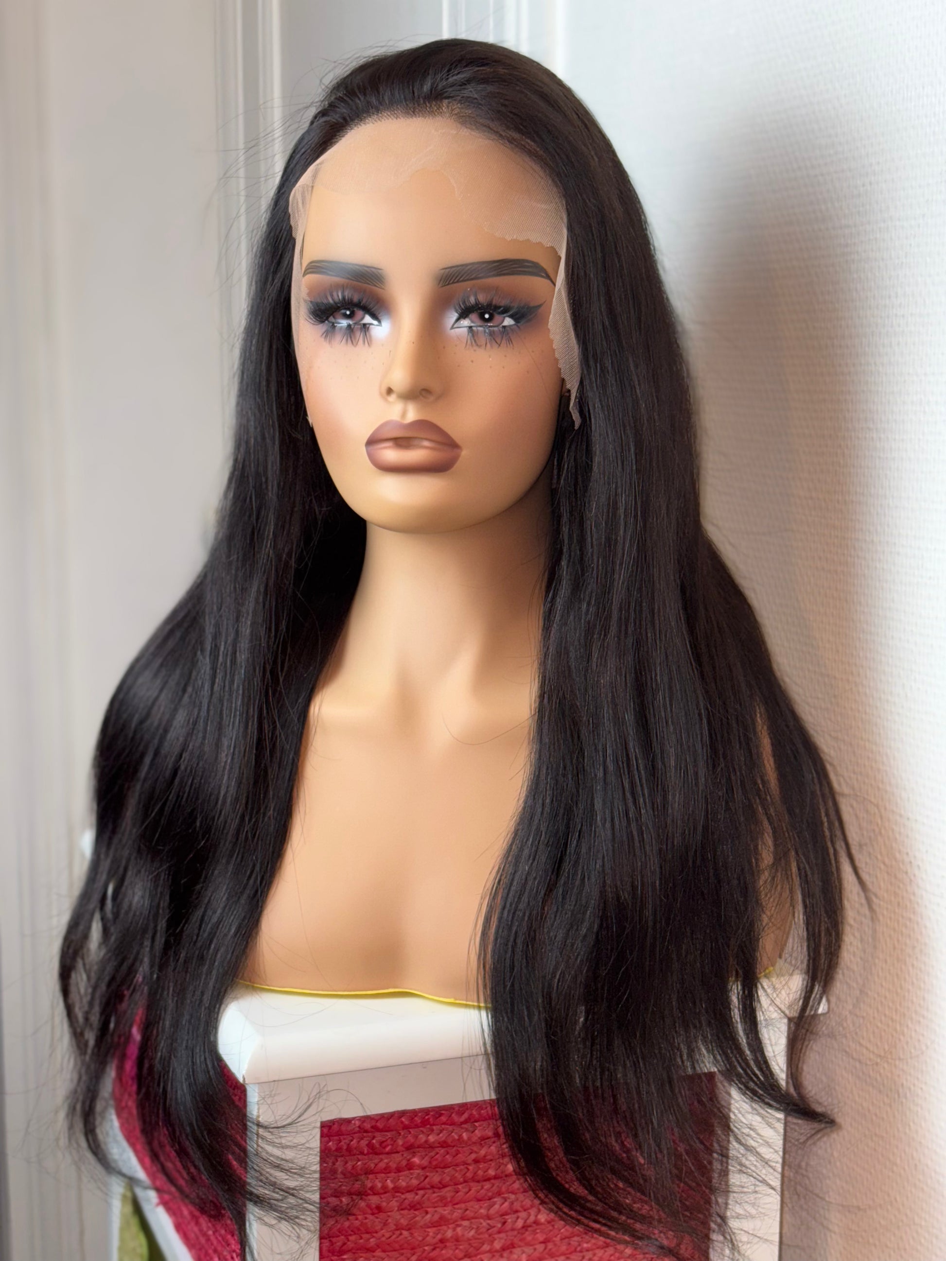 Perruque Lisse 20 pouces Lace 13x6 en cheveux naturels avec dentelle HD